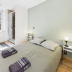 Apartment Chic T2 Renove Au Coeur De A 2 Min De Jaude ! *