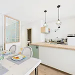 Chic T2 Renove Au Coeur De A 2 Min De Jaude ! *