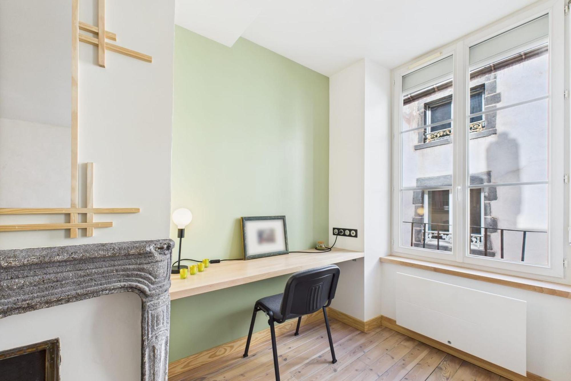 Chic T2 Rénové Au Cœur De à 2 Min De Jaude ! *